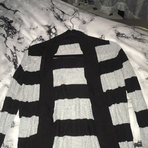 Striped cardigan✨